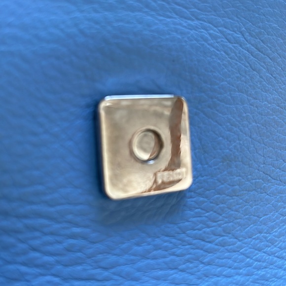 Baby light blue fendi baguette with convertible straps with authenticity card - Picture 5 of 11